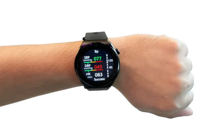 Step 2 of Qioob BP Watch: Check your watch for the measurement result.